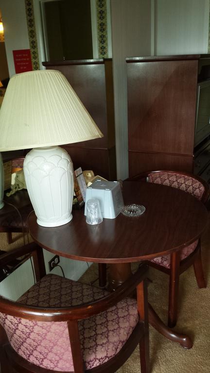 Olde Court Inn Wheeling Oda fotoğraf